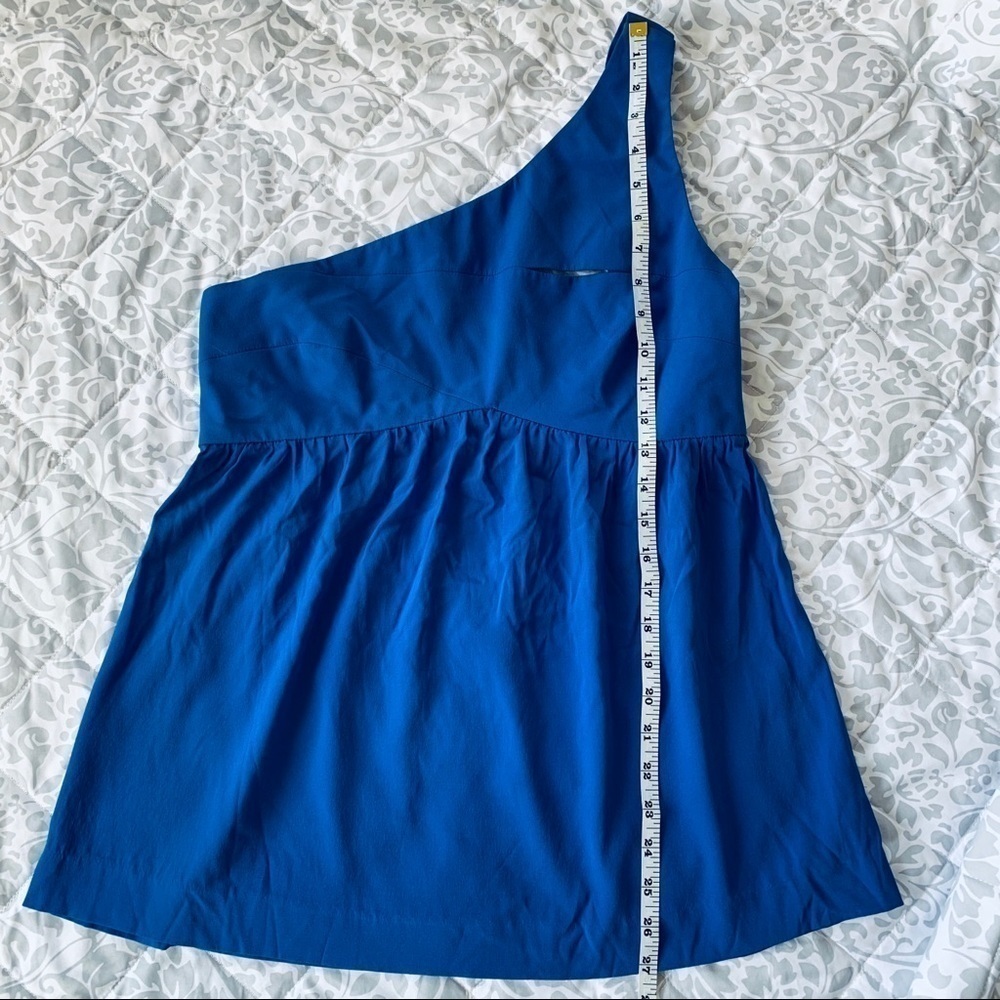 Nicole Miller Blue Silk Top One Shoulder NWOT - Picture 7 of 9